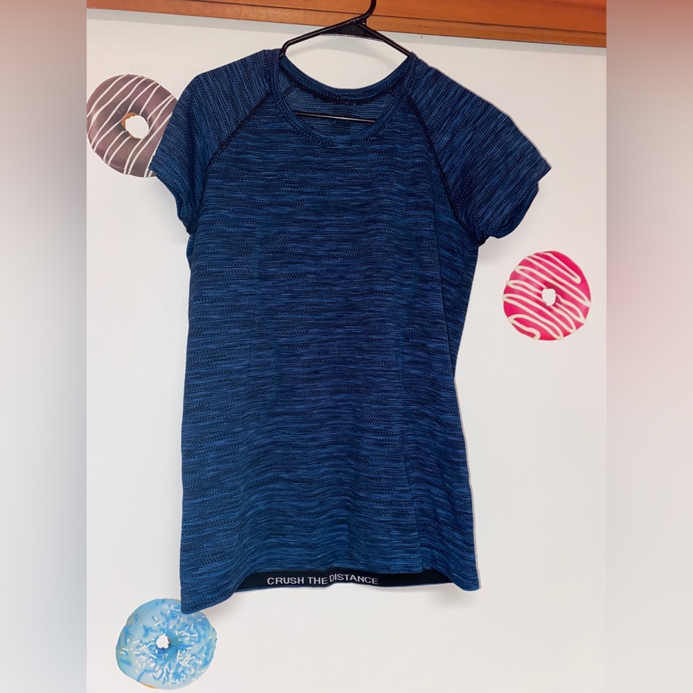 Lululemon Tshirt